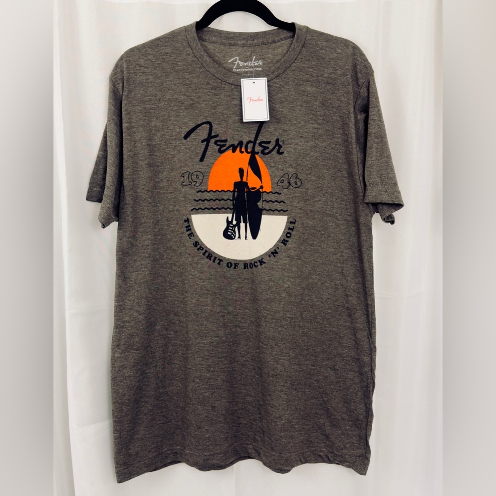 Fender Heather Brown Short Sleeve Tee  Sunset/Surfboard Guitar Graphic L&XXL NWT